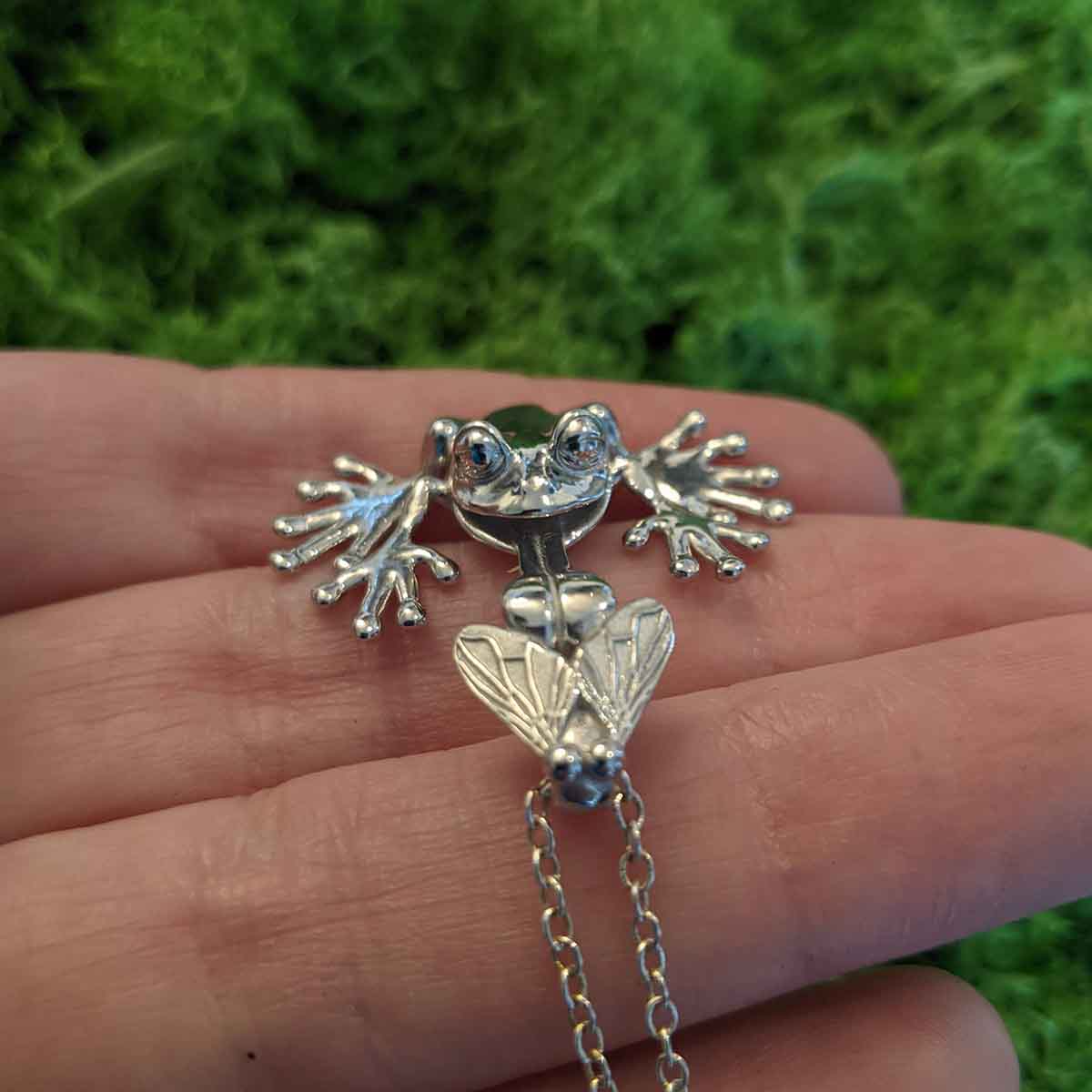 Photo-of-White-Gold-Rhodium-Finish-Frog-Catching-Fly-With-Tongue-Pendant-Jewelry-For-Necklace